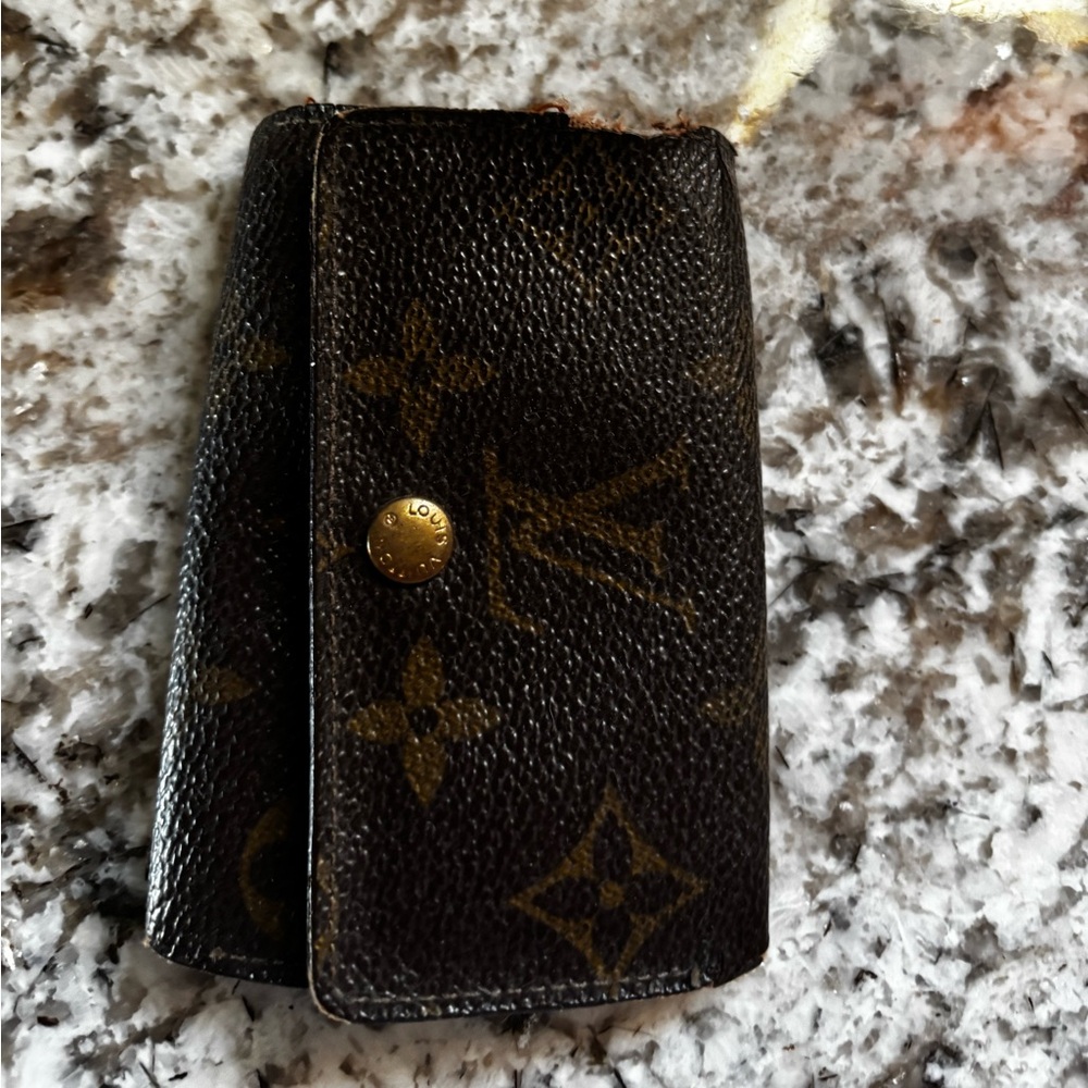 Louis Vuitton key holder